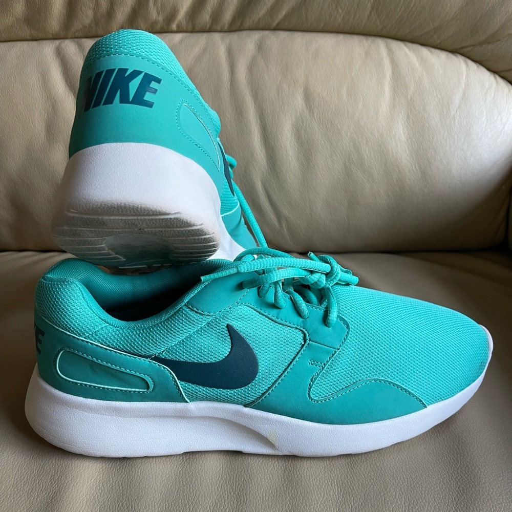Nike Men’s Roshe Shoes - Picture 1 of 4